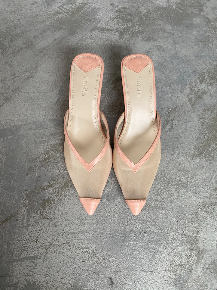 Velour Pointed Mule ミュール　パンプス SEE-THROUGH POINTED MULE | Emélla公式通販サイト| 伊藤実祐
